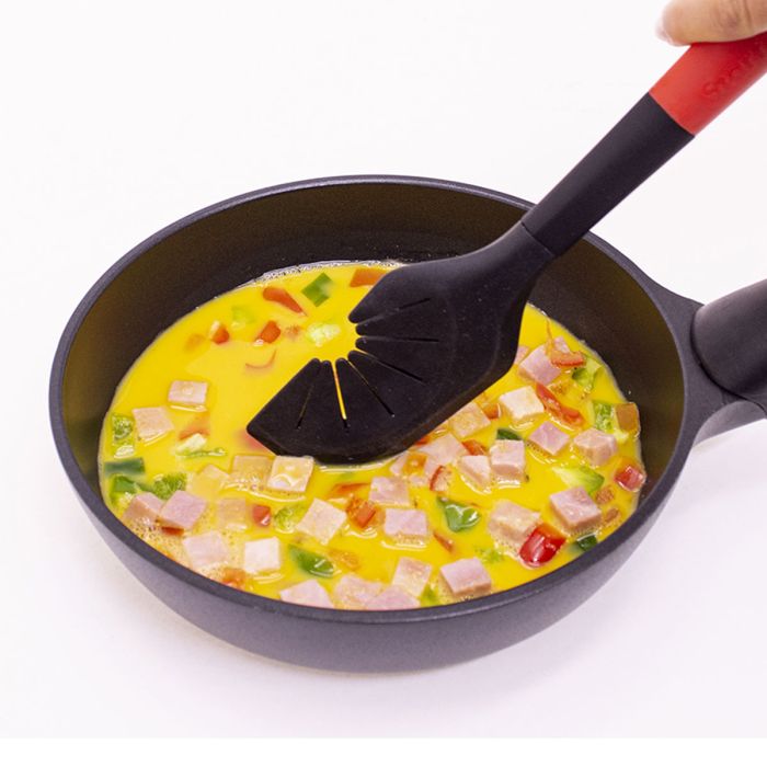 Acheter Outil de cuisson en Silicone, spatule grattoir brosse à huile fouet  à œufs pince alimentaire résistant à la chaleur de qualité alimentaire 5  pièces/ensemble
