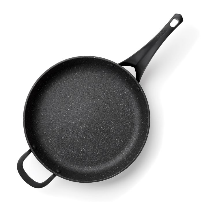 Starfrit THE ROCK Cast Iron Non-stick Griddle and Pan Set in the